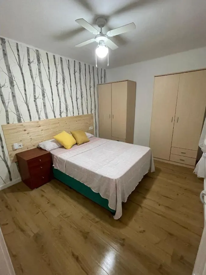 Apartamento Mar y montaña en la costa del Maresme Pineda De Mar 0*,  España