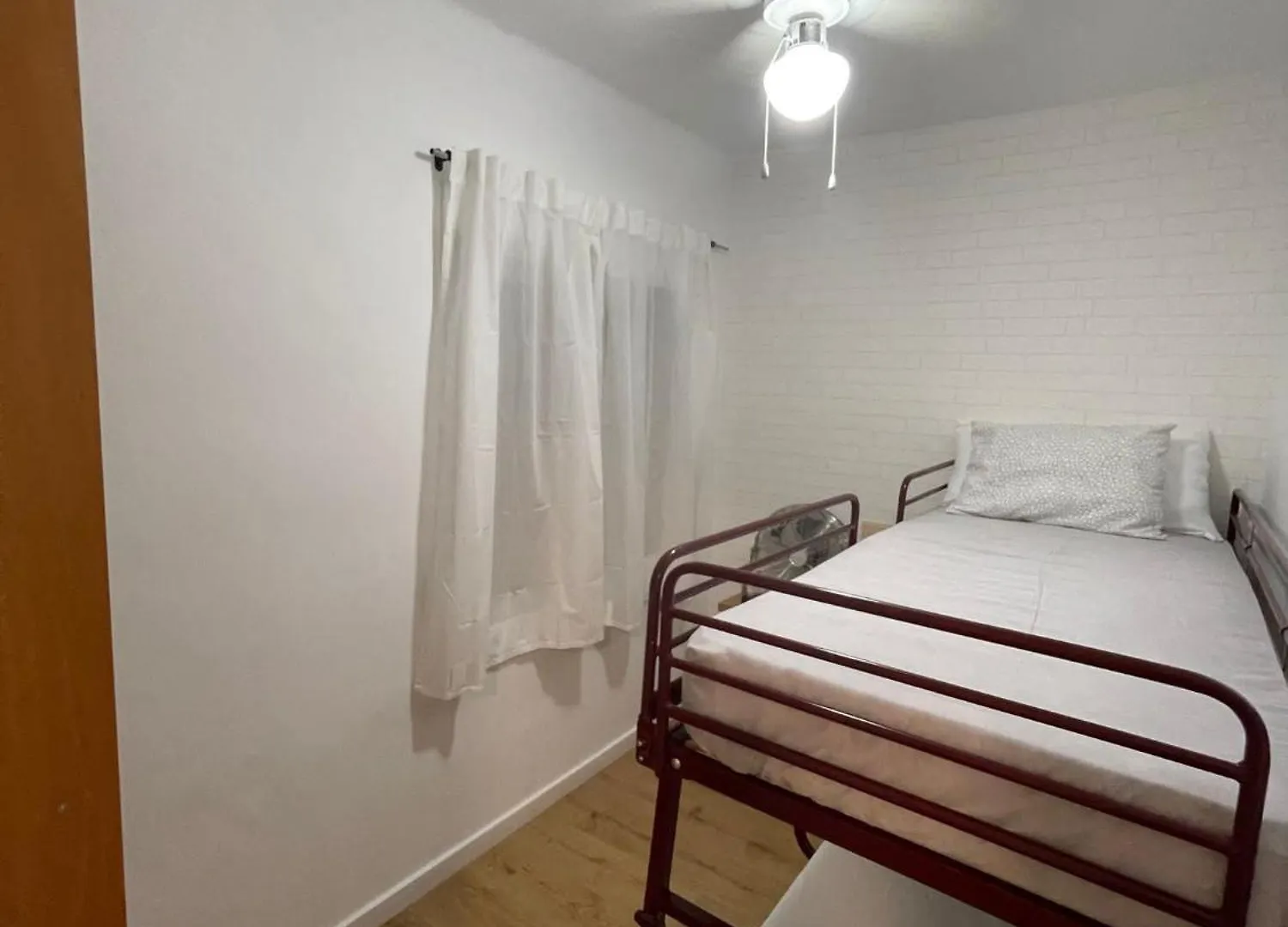 Apartamento Mar y montaña en la costa del Maresme Pineda De Mar 0*,